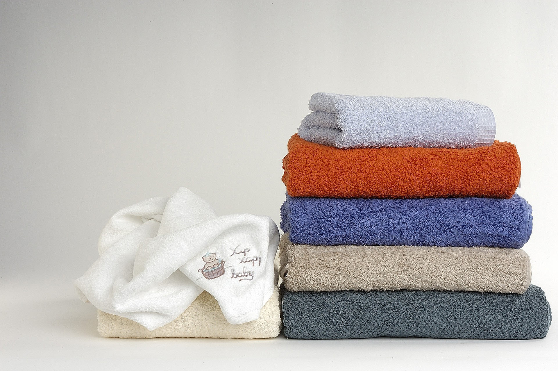 Folded Family Towels, Source: Pixabay